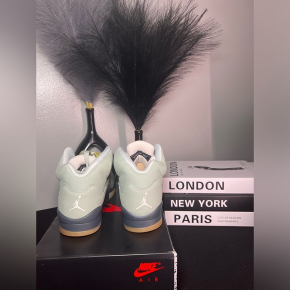 New in Box Air Jordan 5 Retro ‘Jade Horizon’ (NIB) - Picture 4 of 6
